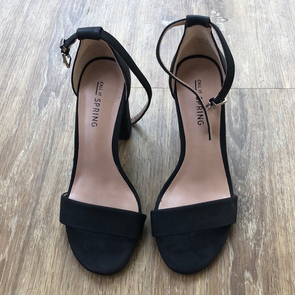 Chunk heel Black Sandal - Picture 2 of 4